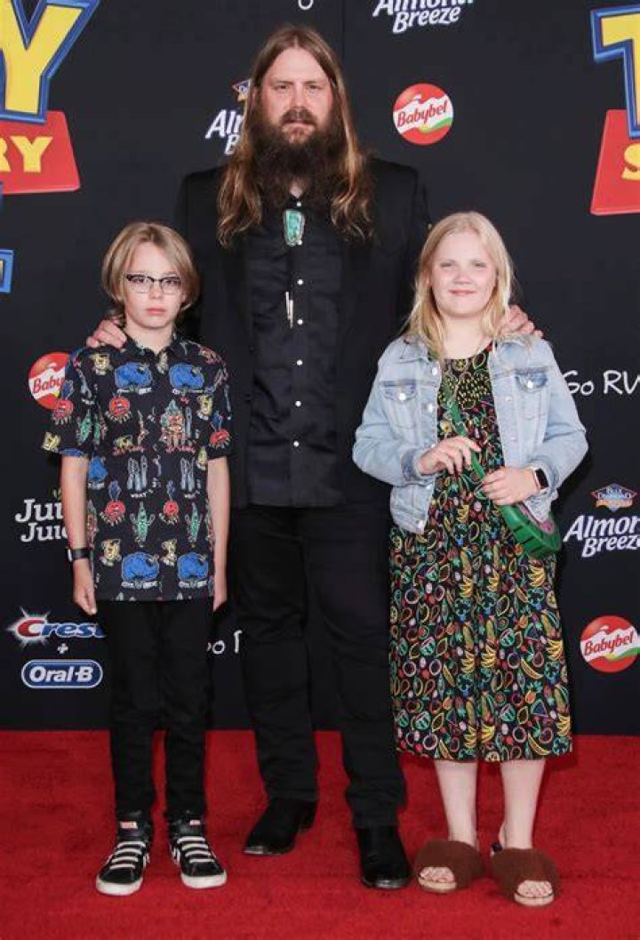 Does chris stapleton have a daughter?