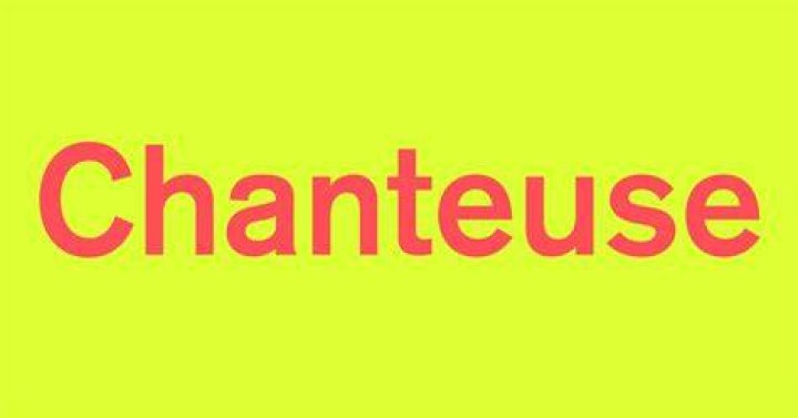 Is chanteuse in english word?