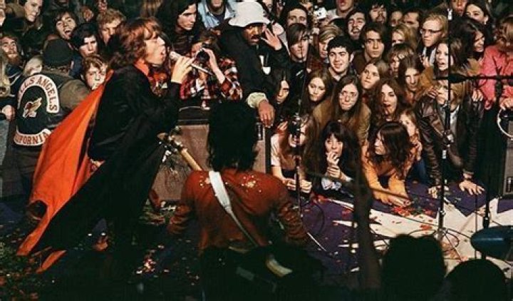 Why was altamont less successful than woodstock?