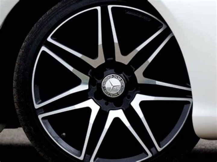 Will audi wheels fit mercedes?